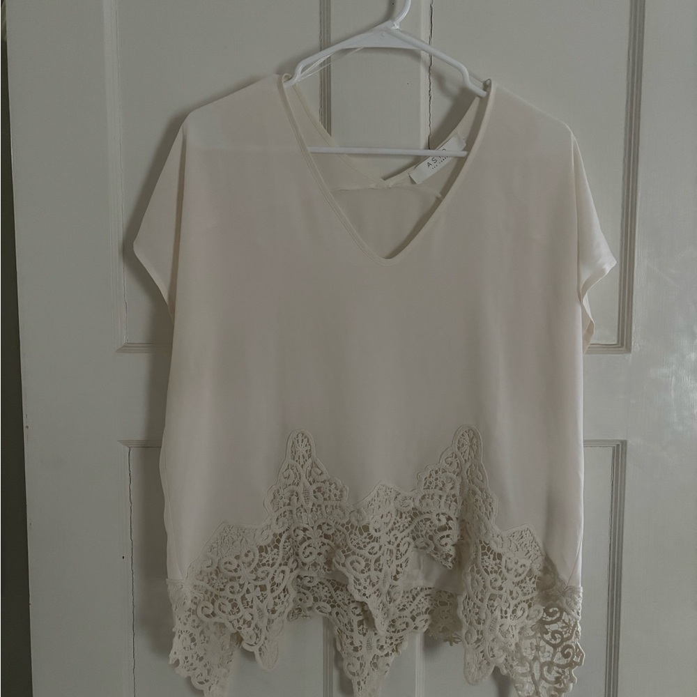 Astr Cream Lace Trim Blouse